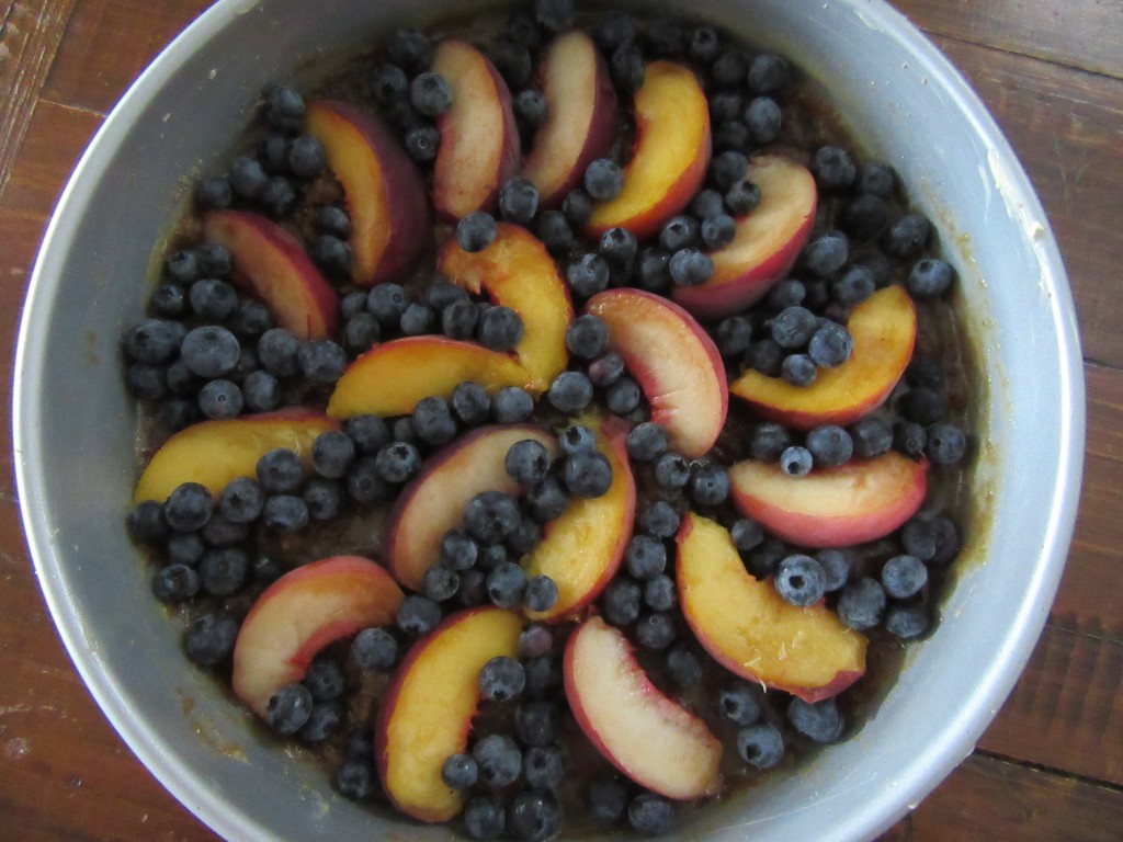 Blueberry Peach Upside Down Cake 002